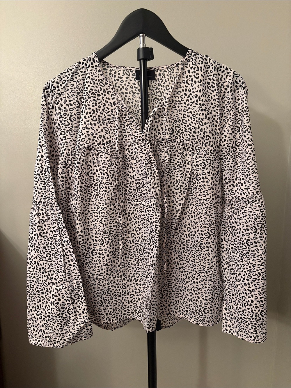 Who What Wear Size Small Black Leopard Print Blouse